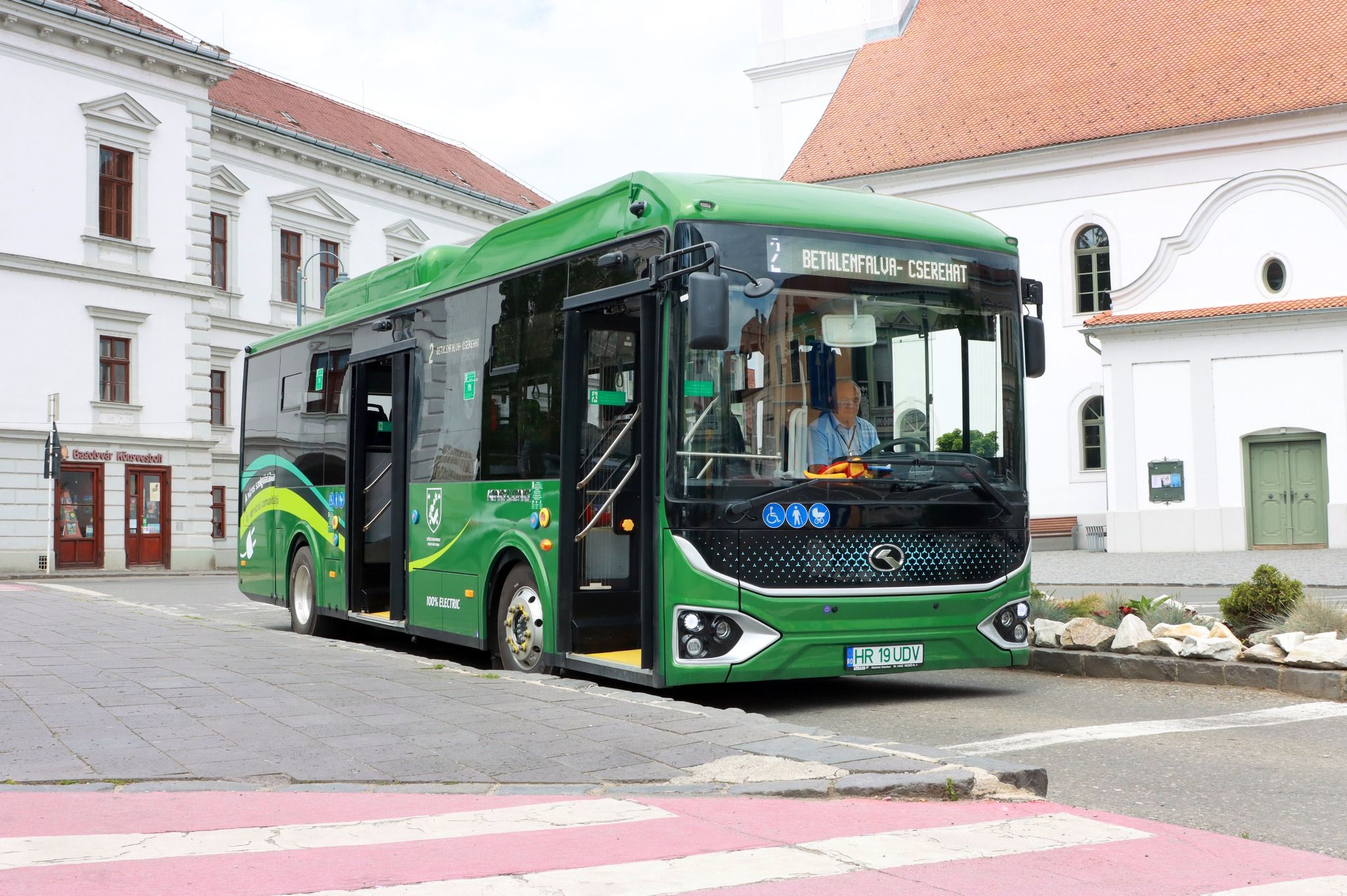 Busz2